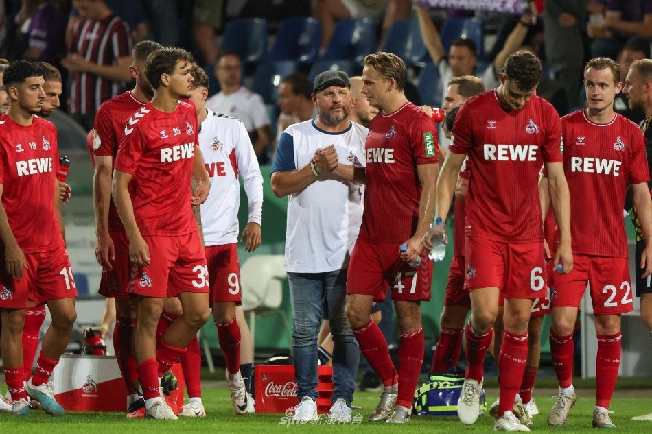 台内小球控 台内小球控