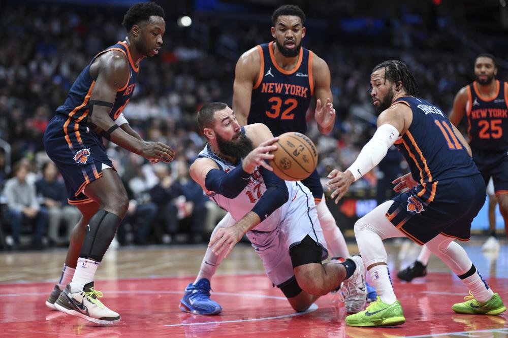 中场球员需 中场球员需