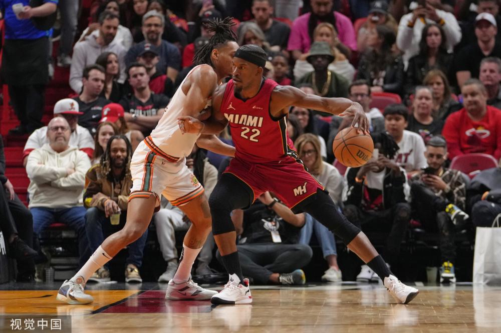 他支持青少 他支持青少